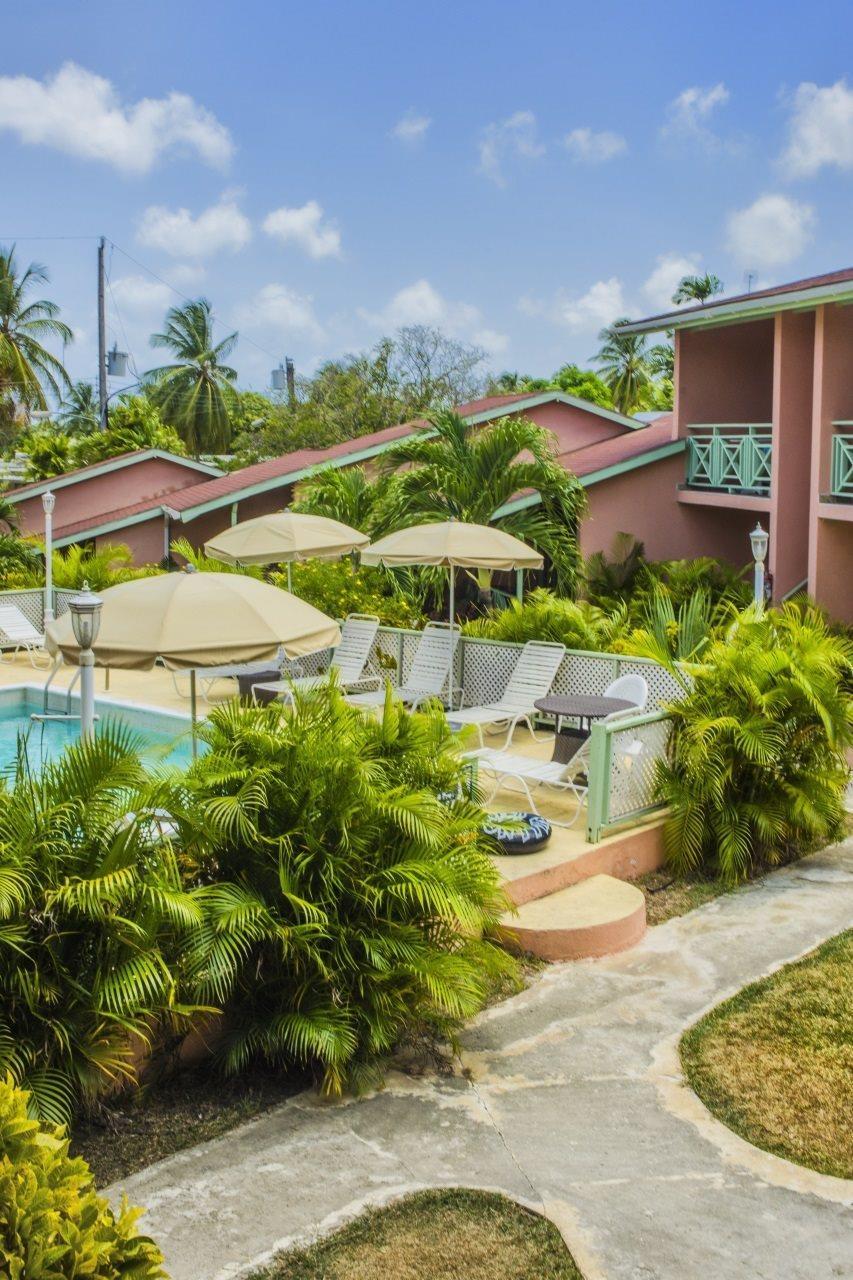 Apartamento Halcyon Palm Holetown Exterior foto