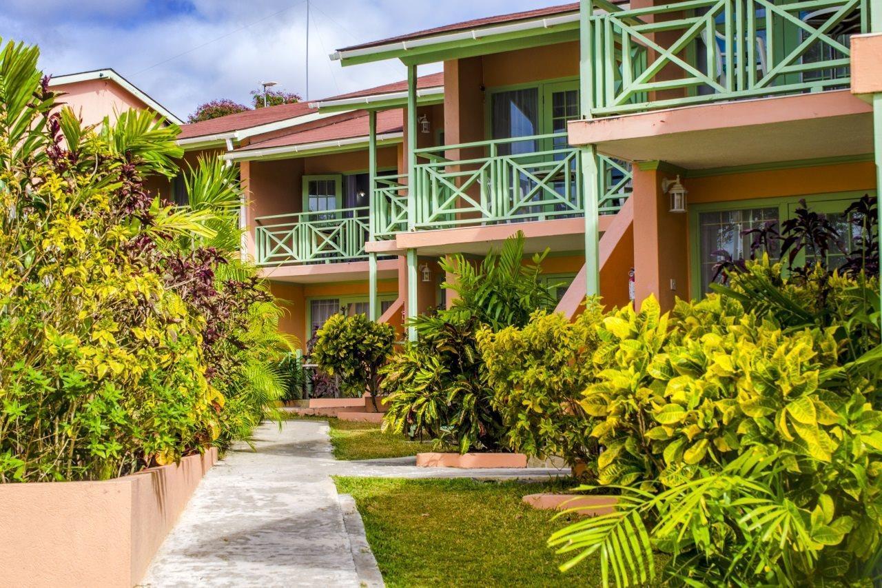 Apartamento Halcyon Palm Holetown Exterior foto